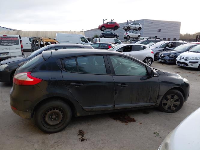 Image Anti brouillard gauche (feux) - RENAULT MEGANE 3