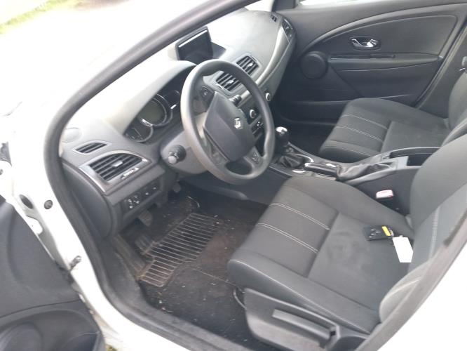 Image Feu diurne avant gauche - RENAULT MEGANE 3