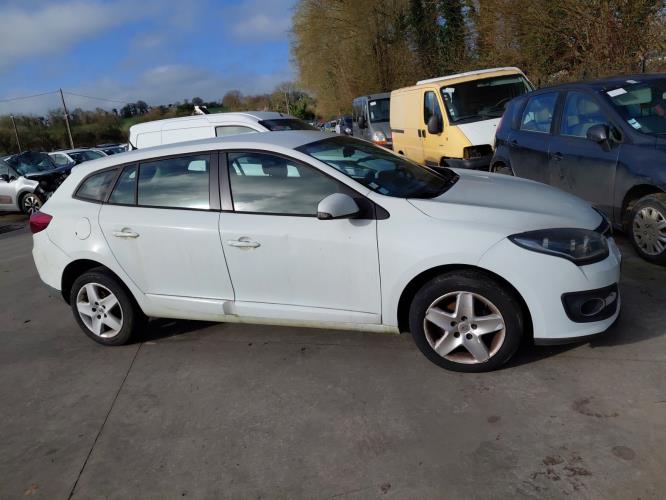 Image Anti brouillard gauche (feux) - RENAULT MEGANE 3