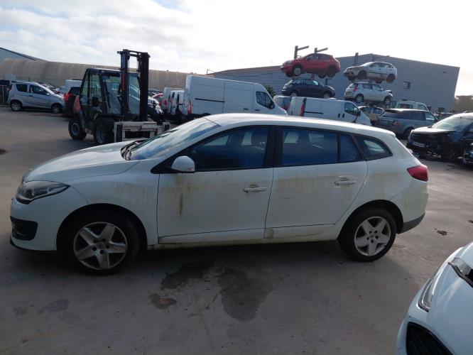 Image Feu diurne avant gauche - RENAULT MEGANE 3