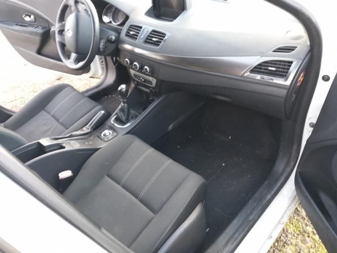 Image Feu diurne avant gauche - RENAULT MEGANE 3
