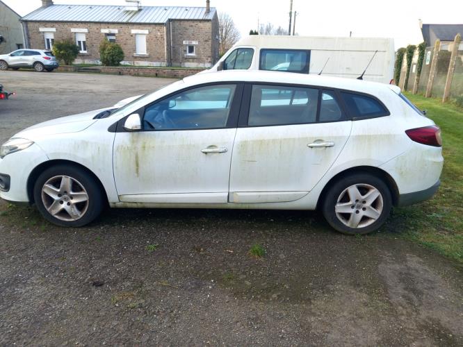 Image Feu diurne avant gauche - RENAULT MEGANE 3