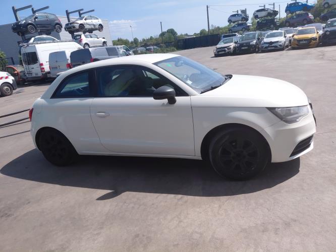 Image Porte avant droit - AUDI A1 1