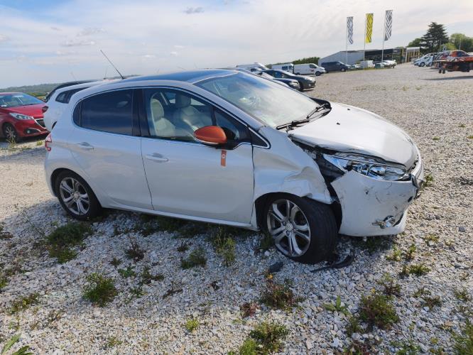 Image Malle/Hayon arriere - PEUGEOT 208 1