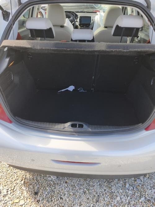 Image Malle/Hayon arriere - PEUGEOT 208 1