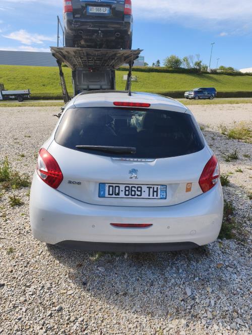 Image Malle/Hayon arriere - PEUGEOT 208 1