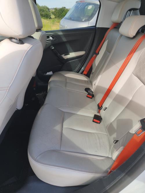 Image Malle/Hayon arriere - PEUGEOT 208 1