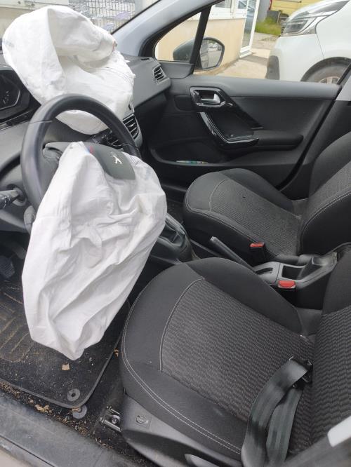 Image Boite de vitesses - PEUGEOT 208 1