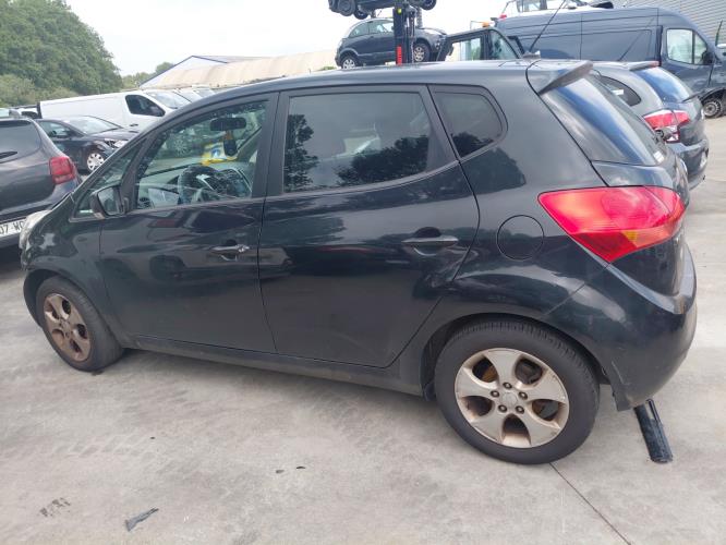 Image Porte avant gauche - KIA VENGA