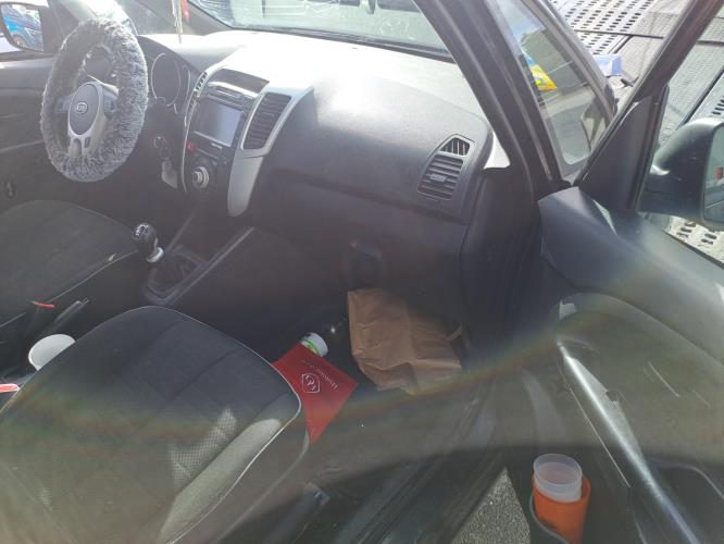 Image Porte avant gauche - KIA VENGA