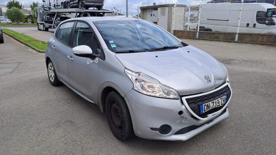 Image Aile avant droit - PEUGEOT 208 1