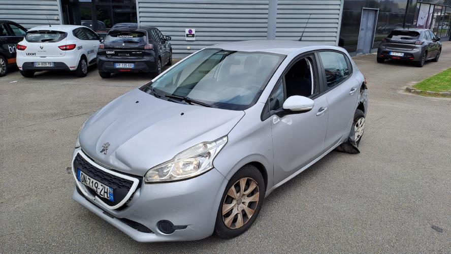 Image Aile avant droit - PEUGEOT 208 1