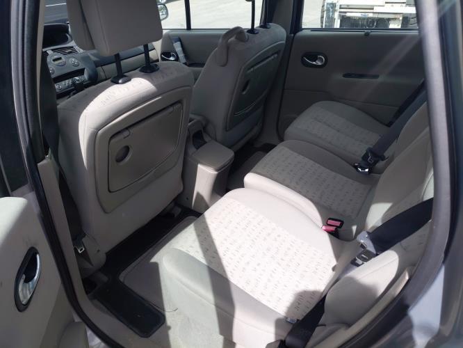 Image Pare choc avant - RENAULT SCENIC 2