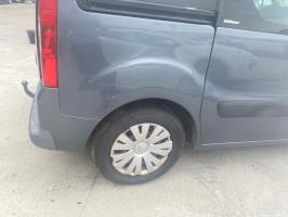 Foto pieza de coche