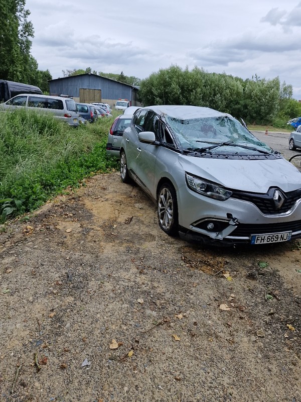 Foto pieza de coche