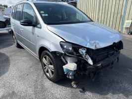 volkswagen touran 2