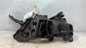Support de pare chocs arriere renault clio 4 phase 1