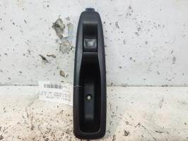 Interrupteur de leve vitre arriere droit renault clio 4 phase 1