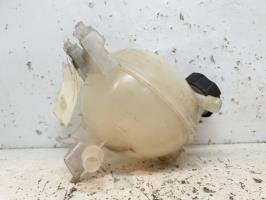 Vase d'expansion peugeot 208 1 phase 2