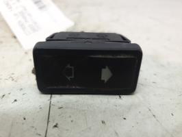 Interrupteur de leve vitre avant gauche citroen saxo phase 1