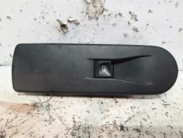 Interrupteur de leve vitre avant droit renault clio 4 phase 1 break