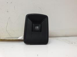 Interrupteur de leve vitre avant droit dacia sandero 2 phase 2