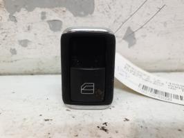 Interrupteur de leve vitre arriere droit mercedes classe c 204 phase 1