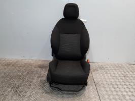 Siege avant droit peugeot 208 1 phase 2