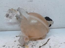 Vase d'expansion peugeot 208 1 phase 2