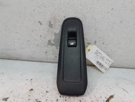 Interrupteur de leve vitre avant droit peugeot 308 2 phase 2