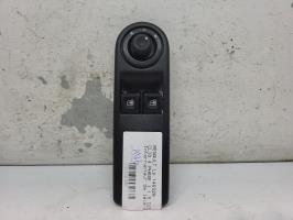 Interrupteur de leve vitre avant gauche renault clio 4 phase 1