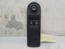 Interrupteur de leve vitre avant gauche renault clio 4 phase 1