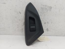 Interrupteur de leve vitre avant droit peugeot 108