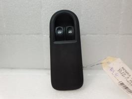 Interrupteur de leve vitre avant gauche renault clio 3 phase 2
