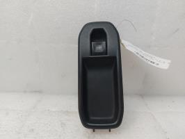 Interrupteur de leve vitre avant droit dacia duster 2 phase 1