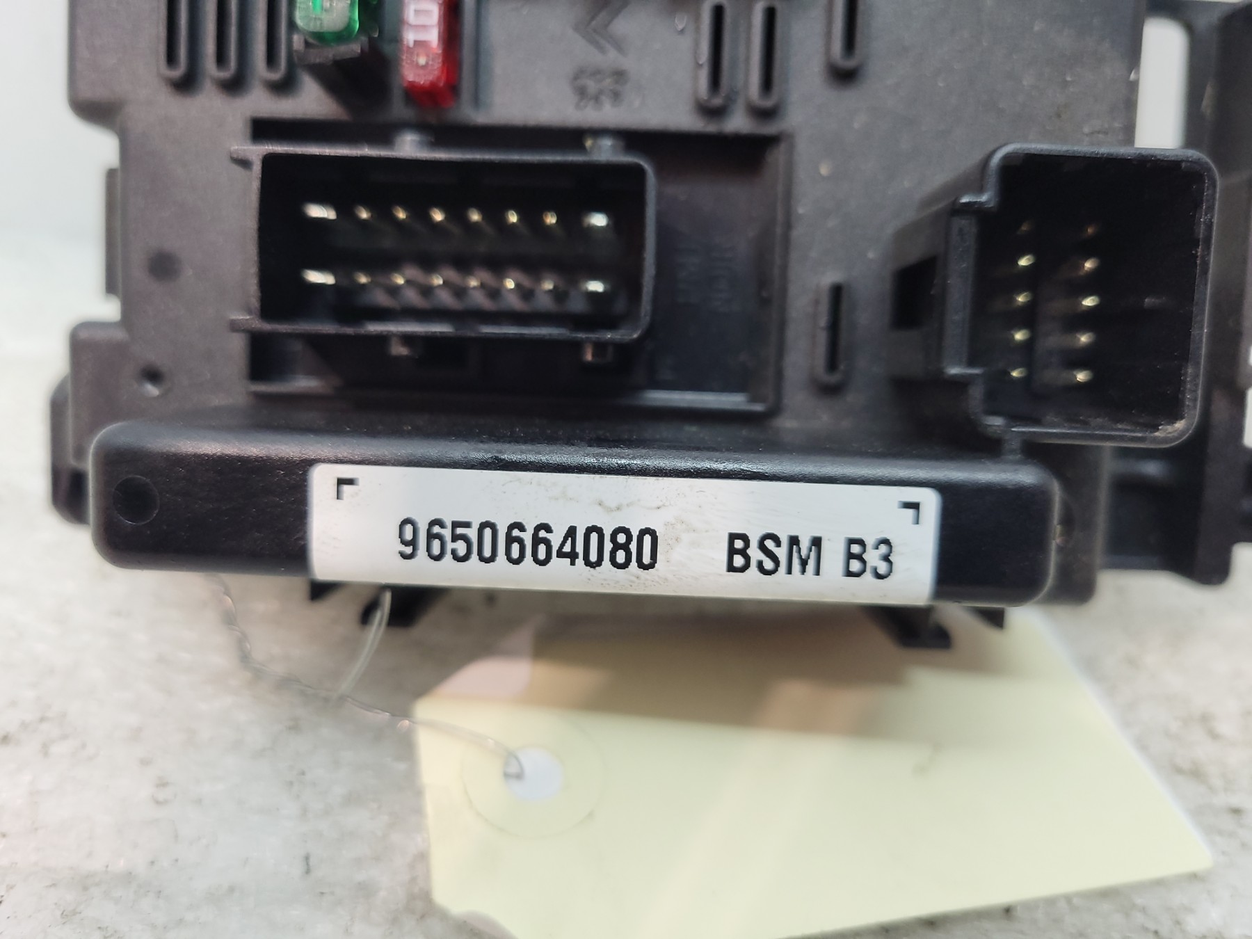 Boitier servitude moteur (BSM) peugeot 206 phase 2