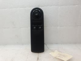 Interrupteur de leve vitre avant gauche renault clio 4 phase 1