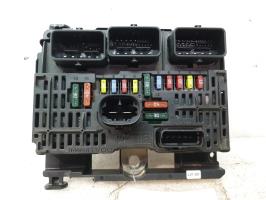 Boitier servitude moteur (BSM) peugeot 407 phase 1 break