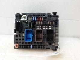 Boitier servitude moteur (BSM) peugeot 308 2 sw phase 1 break