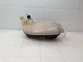 Vase d'expansion mercedes classe gla 156