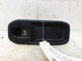 Interrupteur de leve vitre avant droit dacia duster 2 phase 1