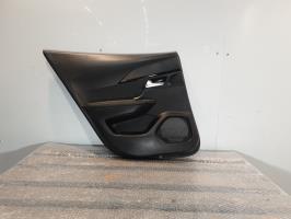 Panneau de porte arriere gauche peugeot 2008 2