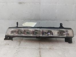 Feu diurne avant droit citroen c4 picasso 1