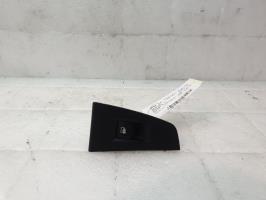 Interrupteur de leve vitre arriere droit bmw serie 1 f40