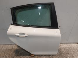 Porte arriere droit peugeot 208 1 phase 2