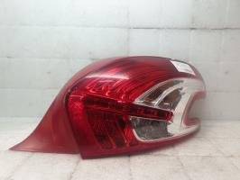 Feu arriere principal droit (feux) peugeot 208 1 phase 1