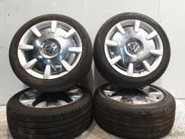 Jeu de 4 jantes  volkswagen beetle 2 cabrio phase 1