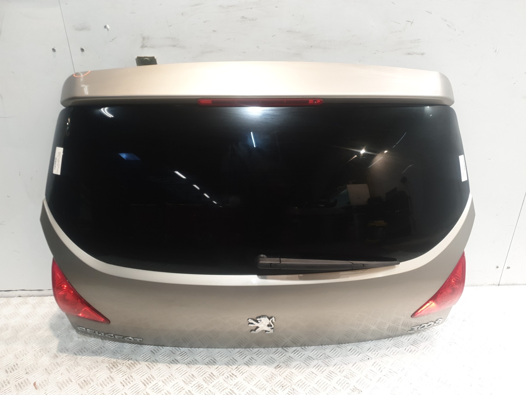 Malle/Hayon arriere peugeot 3008 1 phase 1