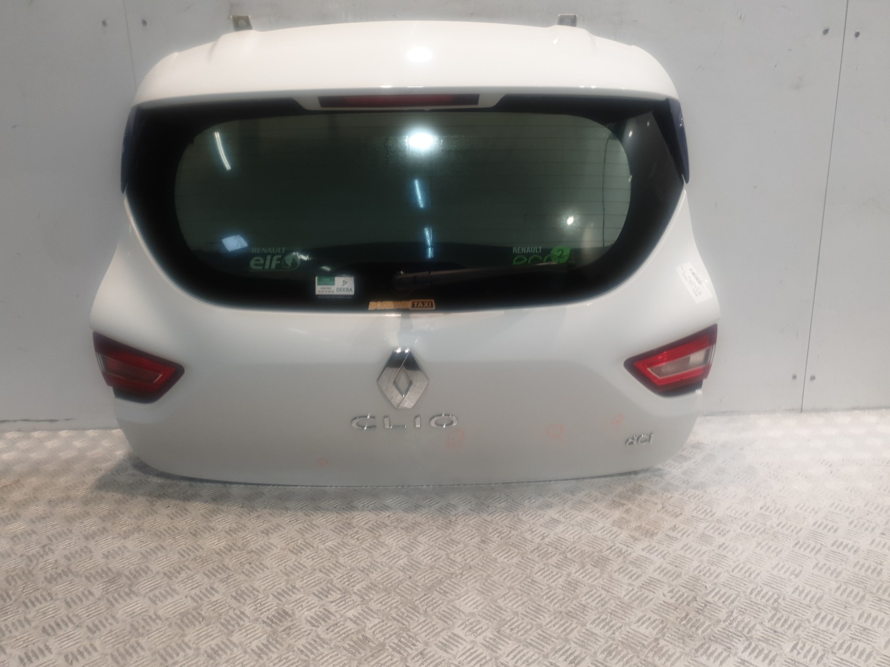 Malle/Hayon arriere renault clio 4 phase 1