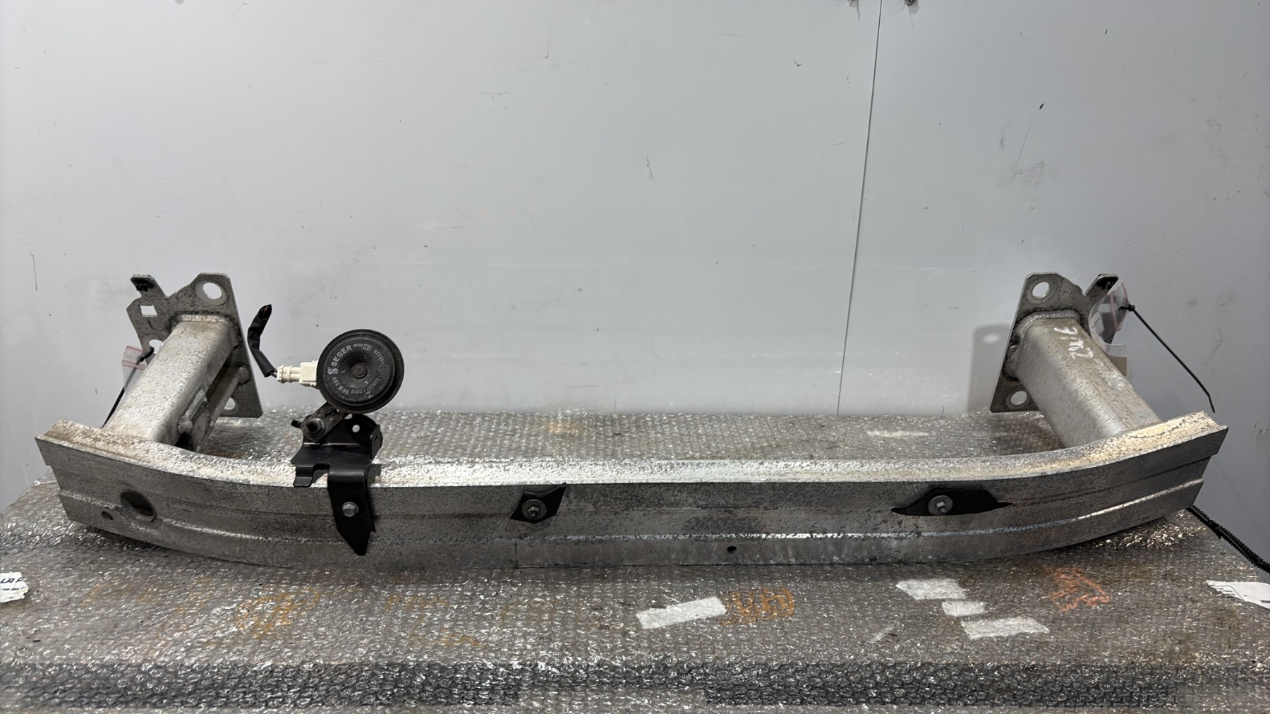 Renfort pare choc avant (traverse) renault clio 4 phase 1